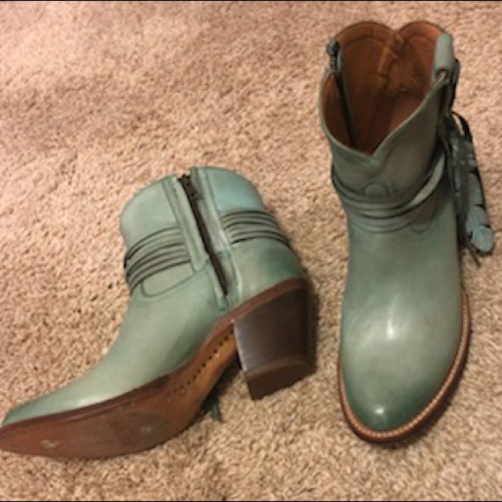 Lucchese Women’s Booties